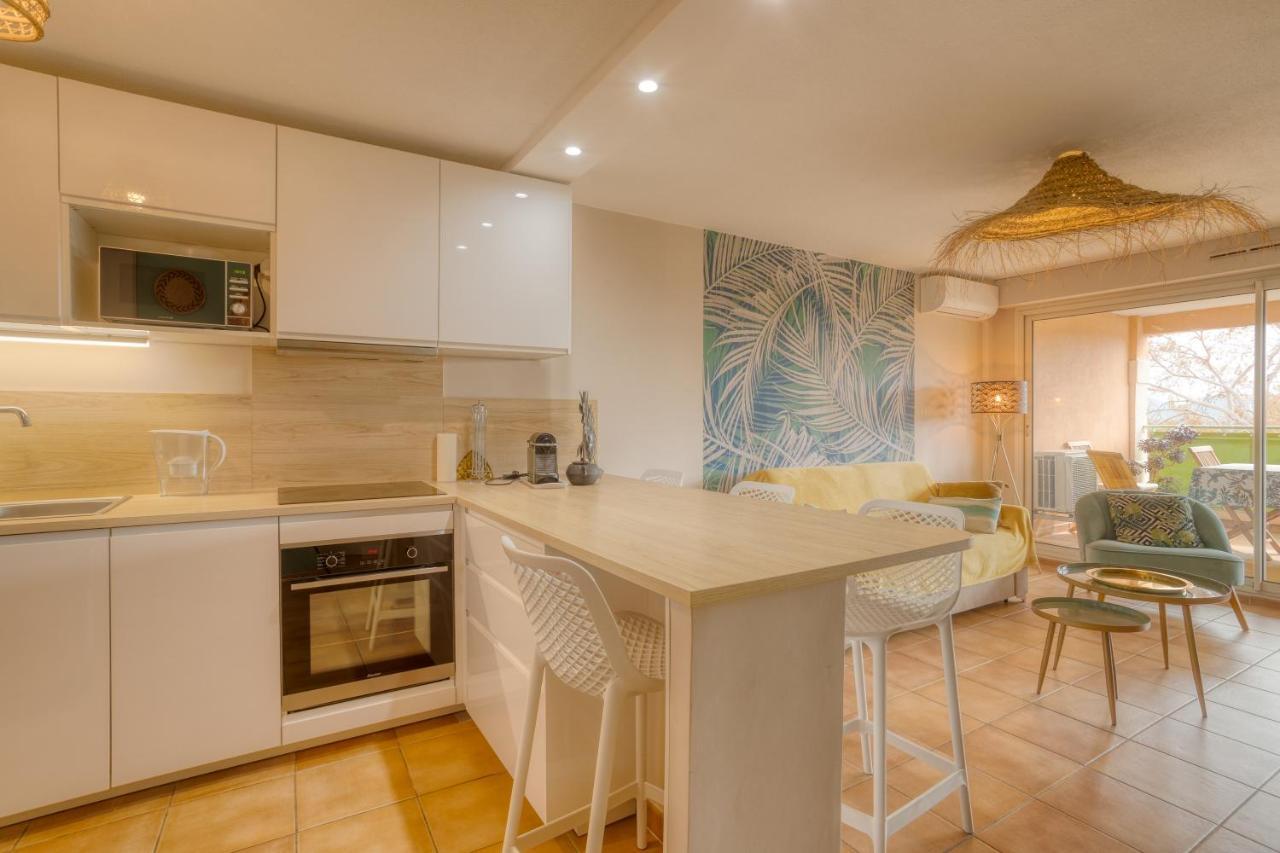 Bel Appartement Classe 3 Etoiles Bormes-les-Mimosas Exteriér fotografie